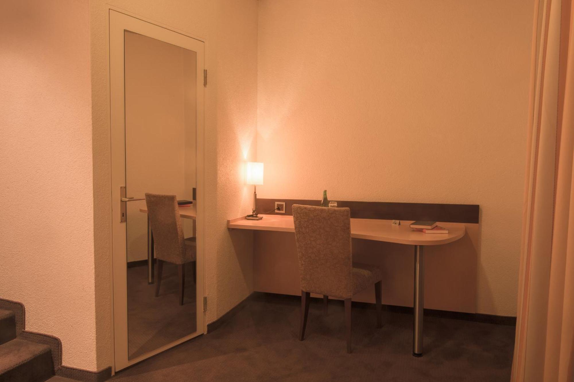 Hotel Zum Goldenen Kreuz Frauenfeld Room photo